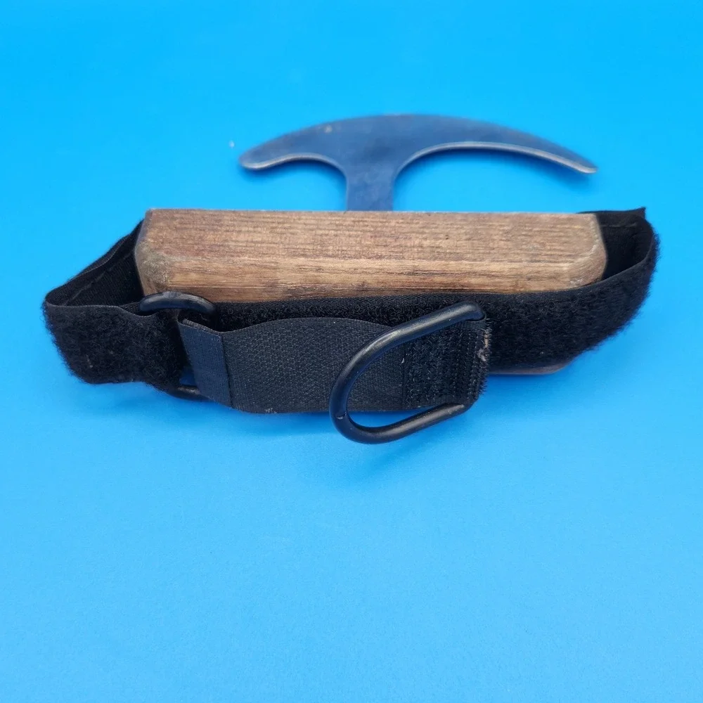 Vintage Rocker T knife with Velcro Strap added‎ to it